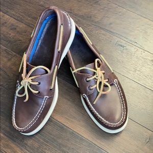 Worn once Sperry Boatsgoes 10.5